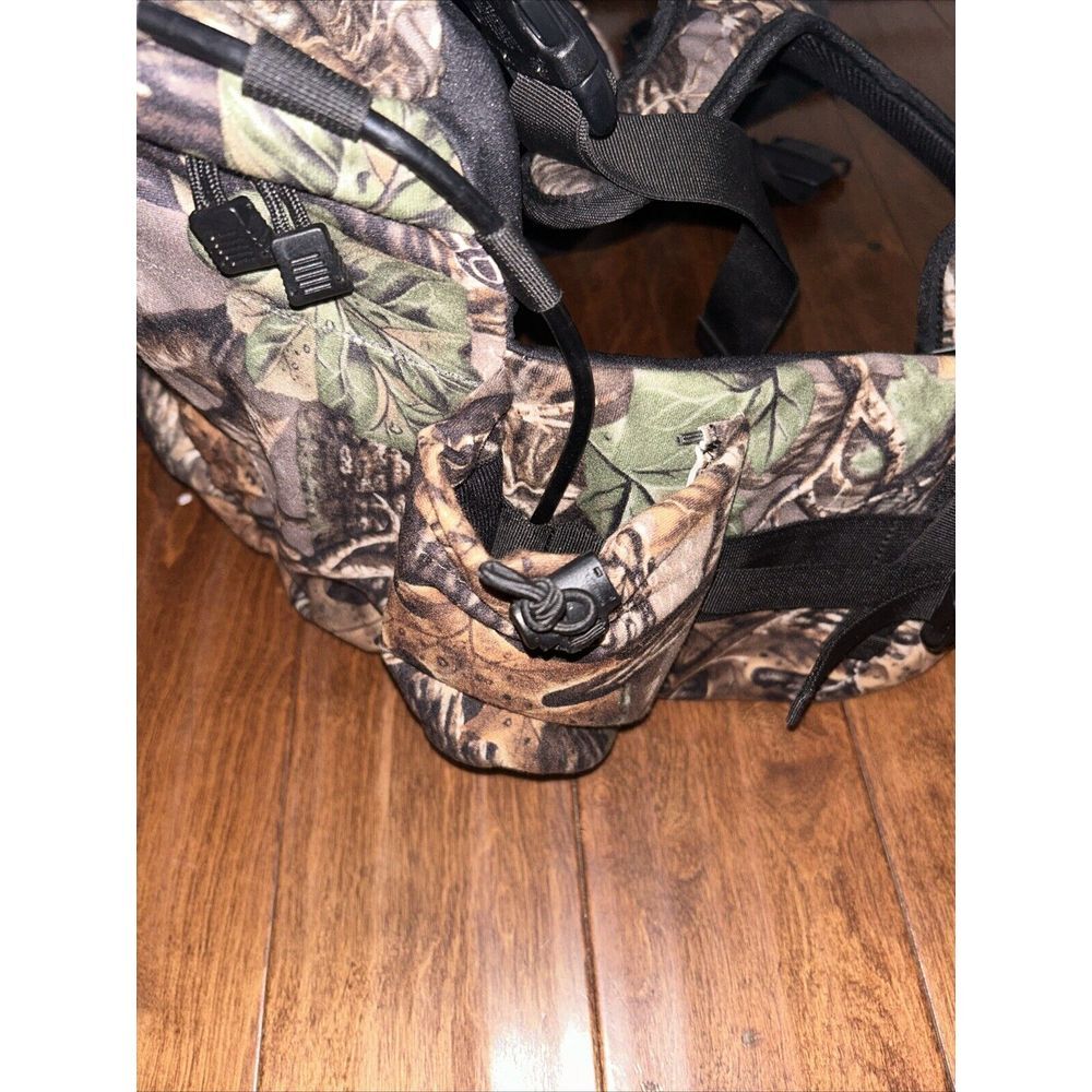 Cabela's heavy duty hunting‎ camo day pack / backpack large Lumbar Pack - Picture 3 of 9